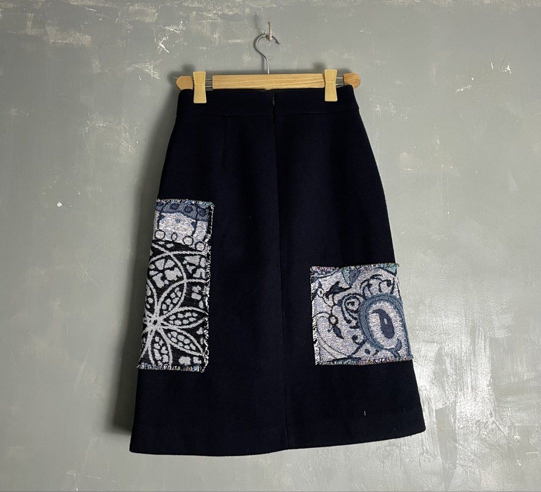 Initial Artsy Skirt (Category: Skirts) located in Quezon City. Submitted by avantgardecartel (Listing ID 1465896326, Image 2). Description: Initial Artsy Skirt Skirt Waistline: 27 Condition: Excellent Condition Measurements: Length: 25.5 Leg opening: 21.5 No issue .