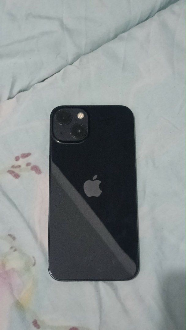 Iphone 13, 128gb (Category: iPhone 13 Series) located in Manila. Submitted by vksdg (Listing ID 1465881294, Image 3). Description: Iphone 13, 128GB: - With Face ID - With True Tone - Original LCD - Replaced Battery - With Original Box - Free Iphone 13 Cases - With Minimal Scratches ❗️PRICE IS NEGOTIABLE FOR SURE BUYER❗️ Location: MAKATI CITY (Meet up only).