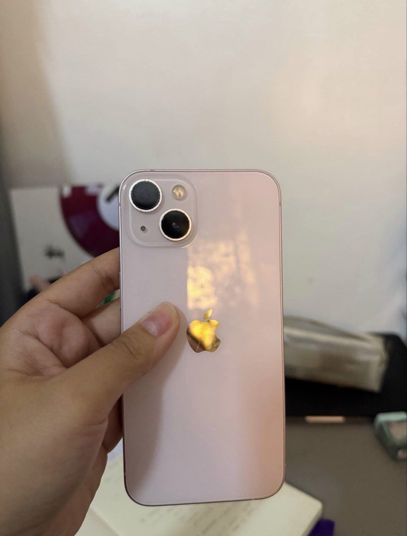IPHONE 13 128GB PINK (Category: iPhone 13 Series) located in Manila. Submitted by keimadrid23 (Listing ID 1465858660, Image 2). Description: Selling my Old IPhone 13 Pink 128GB 🩷 📲Honest Issues: -Smartlock (Carrier Locked) Need ipa unlocked sa carrier kasi HINDI NAGANA SIM/ESIM kahit Smart, Perfect for Hotspot or Wifi use. - Face ID Not Working Anymore - Battery Replaced with Orig Genuine Part Battery - Small Dents (SEEN ON THE PHOTO) But it do