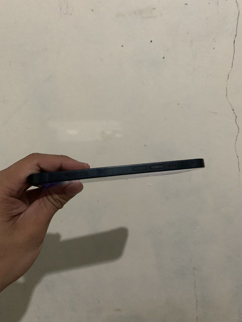 iphone 14 midnigth (Category: iPhone 14 Series) located in Manila. Submitted by joshdirty24 (Listing ID 1465777400, Image 3). Description: iphone 14 midnight 128gb 84Bh % any sim factory unlock no sim restriction zpa variant no history of repair pristine condtion no issue inclutio unit og box rep charger baliuag pulilan plaridel malolos pampangga loc .