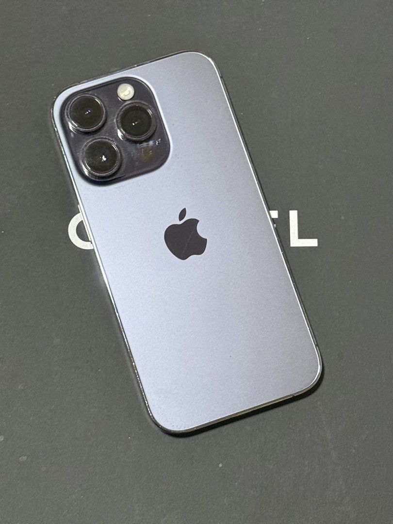 Iphone 14 Pro 256G (Category: iPhone 14 Series) located in Marikina City. Submitted by _julianpaolo (Listing ID 1465863363, Image 1). Description: No inclusions. Just the unit. Not carrier locked anymore. All original parts. Never been serviced. Will be available once my new phone arrives (Nov 1 onwards).