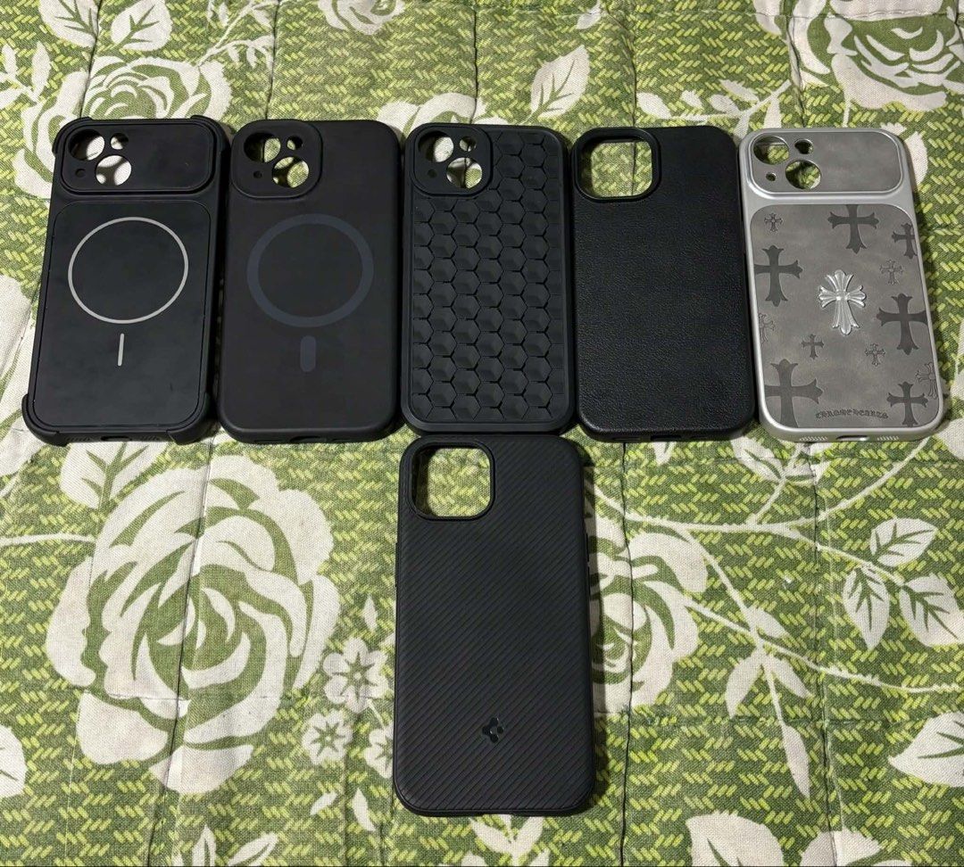 IPHONE 15 CASE (BLACK) (Category: Cases & Sleeves) located in Mandaluyong City. Submitted by chewwypie39 (Listing ID 1465931062, Image 1). Description: DECLUTTER❗️ IPHONE 15 CASES / 500 FOR TAKE ALL USED BUT NOT ABUSED 📍Manila .
