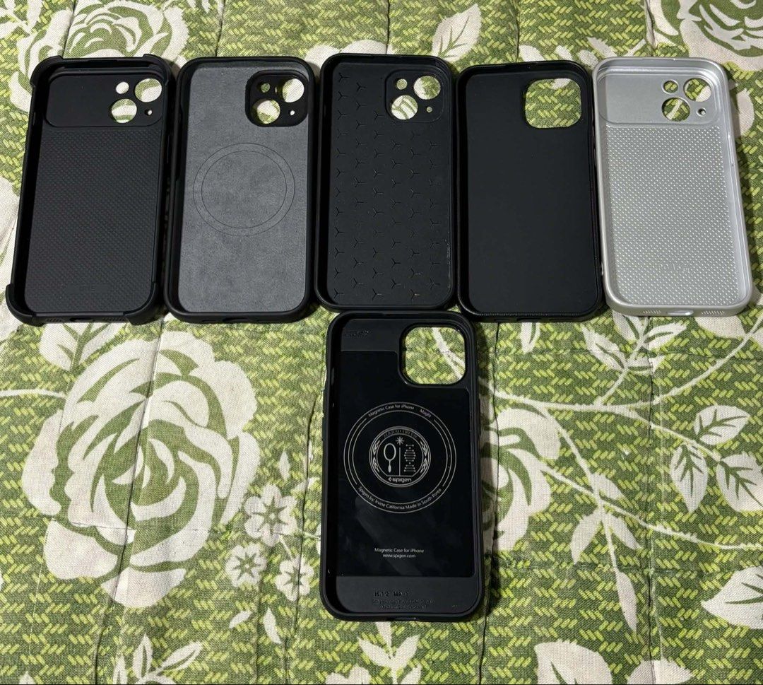 IPHONE 15 CASE (BLACK) (Category: Cases & Sleeves) located in Mandaluyong City. Submitted by chewwypie39 (Listing ID 1465931062, Image 2). Description: DECLUTTER❗️ IPHONE 15 CASES / 500 FOR TAKE ALL USED BUT NOT ABUSED 📍Manila .