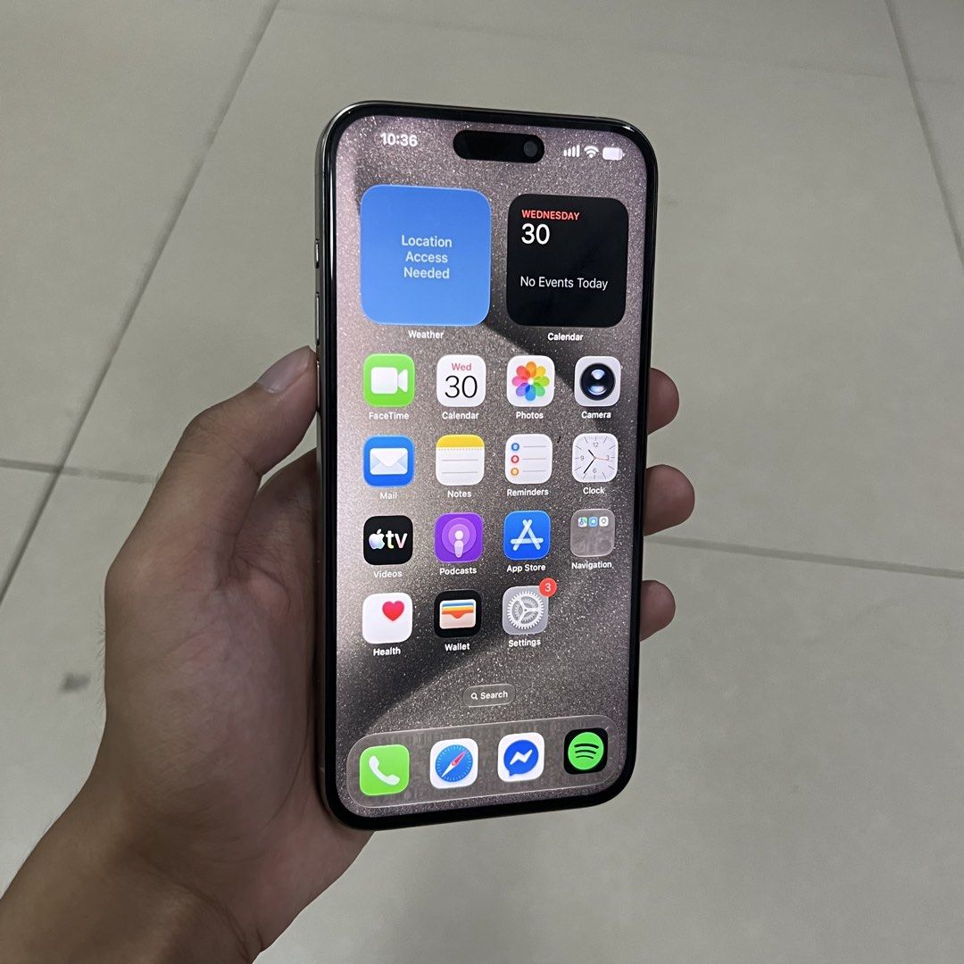iPhone 15 Pro Max 1 Terabyte (Category: iPhone 15 Series) located in Quezon City. Submitted by declutteringdan (Listing ID 1465801814, Image 2). Description: iPhone 15 Pro Max 1 Terabyte No sim restrictions 81% battery health Replaced OLED Replaced back glass 0.5x medyo madumi, check sample pics, 1st pic 1x 2nd pic 0.5x Congressional Ave QC area.