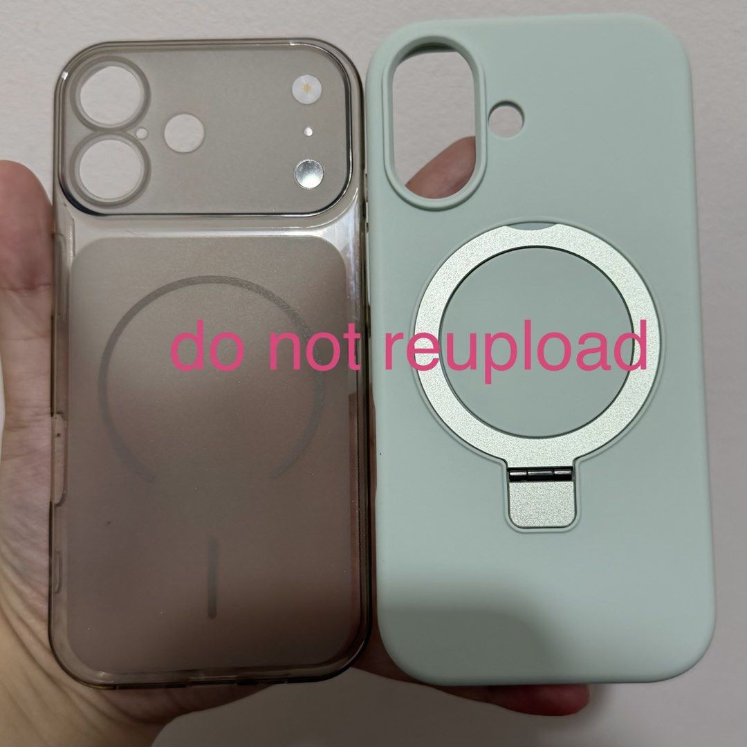 Iphone 17 Base Case (Category: Cases & Sleeves) located in Quezon City. Submitted by happypancake6 (Listing ID 1465909805, Image 1). Description: For sale iPhone 17 Base Case for Take All ₱300 No issue or what, days used only.
