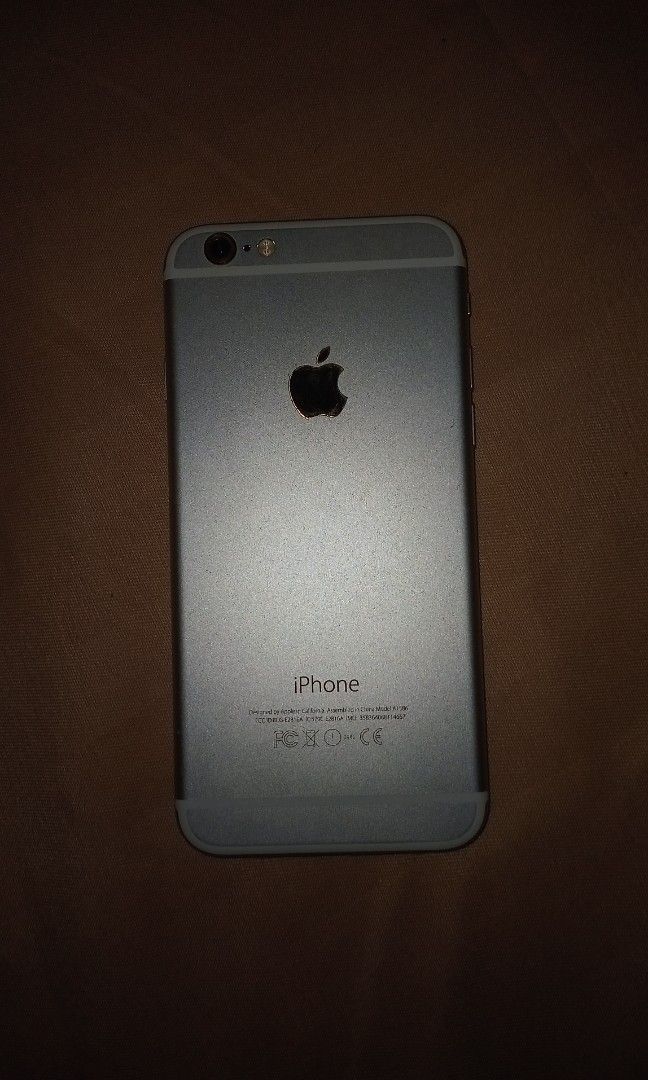 Iphone 6 64gb (Category: iPhone 6 Series) located in Dasmarinas. Submitted by wilddolphin_d25365 (Listing ID 1465905745, Image 2). Description: issue my parang black dot sa camera pero di namn masyado halata +touch id.