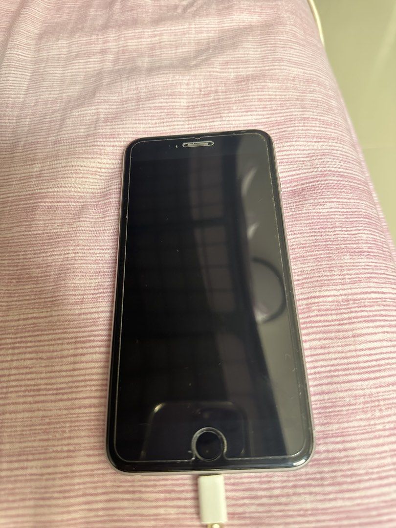IPHONE 6s Plus (Category: iPhone 6 Series) located in Manila. Submitted by isabella_201013 (Listing ID 1465828986, Image 2). Description: 16GB 68% Sim-locked Display and touchscreen are functional Minor scratches on the body Silent button damaged Slight LCD lifting on the side Slight dark vignette on the lower-left part of the screen Slight glitching Unit only ⚠️ Please manage your expectations. This is an old unit with visible signs of use and d