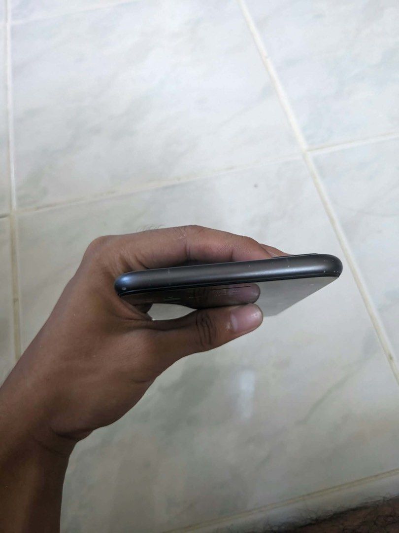 iphone 8 plus (Category: iPhone 8 Series) located in Manila. Submitted by thriftsezsta (Listing ID 1465846049, Image 3). Description: Dents, crack sa camera Button working Walang dead pixel Walang true tone Walang flashlight Replaced lcd 77 batt health Sira back cam pero pwede sa instagram tung back cam pero masyadong zoom Sira video Okay front cam.