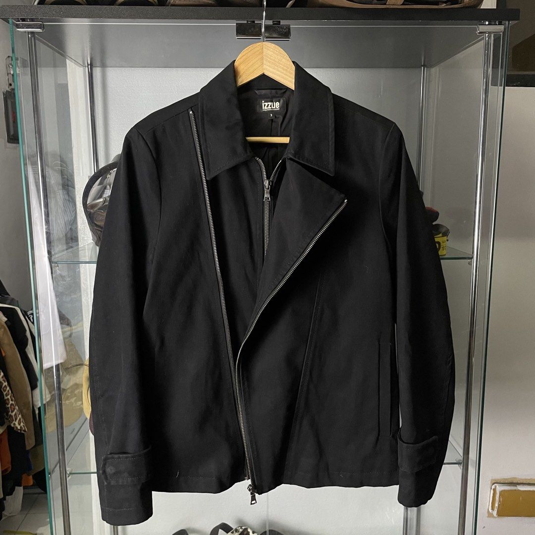 Izzue black jacket (Category: Coats, Jackets and Outerwear) located in Quezon City. Submitted by avantgardecartel (Listing ID 1465897204, Image 3). Description: Izzue black jacket - Size 3 Size: 3 Medium fit to Semi Large Condition: Good condition no issue Dimensions Width: 19 Length: 25.5 Sleeves: 24 Shoulders: 16 .