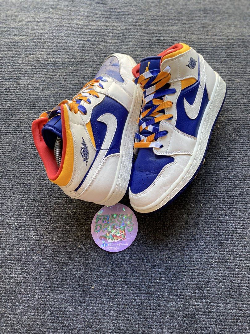 J1 mis low royal blue/ laser oranger (Category: Sneakers) located in Dumaguete. Submitted by freshdropsph (Listing ID 1465914528, Image 2). Description: LOCATION : NEGROS ORIENTAL Can ship nationwide Gcash payment No cod/cop Please check my reviews for assurance Unli vouch Negotiable .