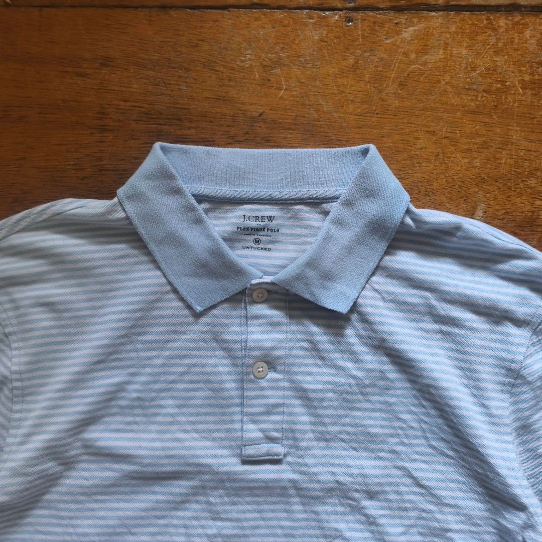 J. Crew Flex Pique polo (Category: Tshirts & Polo Shirts ) located in Tayabas. Submitted by cat.b0i (Listing ID 1465869292, Image 2). Description: Size on tag: M Fitting: Men - M-Semi L Women - L ‎Length: 25 ‎Width: 20 ‎Shoulder: 18 ‎Arm Space: 9 ‎Sleeve Length: 8 ‎Color: white and sky blue Color Rate: 9.2 ‎Material: 58% Cotton, 38% polyester, 4% elastane properties: ‎Issues: needs wash ‎Condition: excellent.