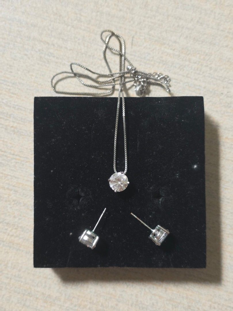 Jacatel Jewelry Set (Category: Necklaces) located in Quezon City. Submitted by mgmartin (Listing ID 1465782386, Image 2). Description: Matching earrings and necklace Stones are cubic zirconia Worn only once at an event.