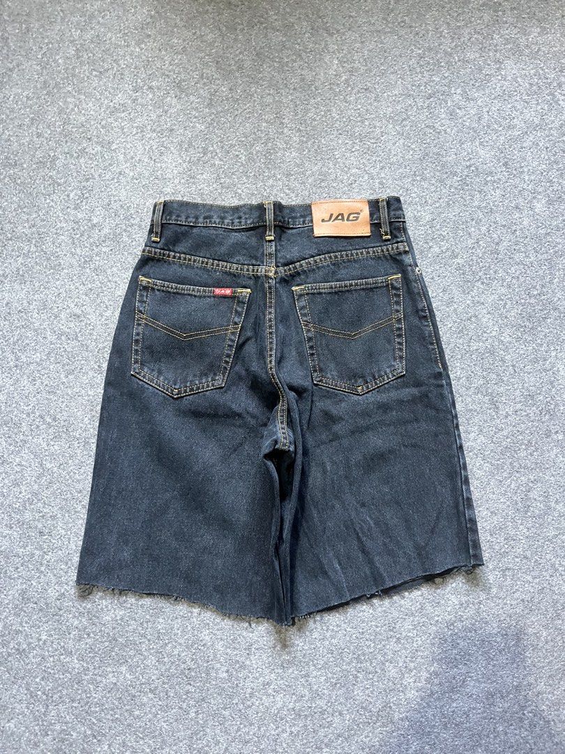 JAG denim short (Category: Tshirts & Polo Shirts ) located in Lapu Lapu. Submitted by jhonrener41426 (Listing ID 1464771842, Image 1). Description: Size 30 Length-21 Leg opening-11.5 Excellent condition Color rate 9.5/10 Authentic Issue none .