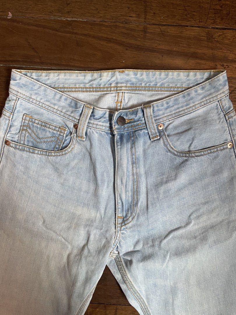 Jag Light Denis Jeans (Category: Jeans) located in Quezon City. Submitted by latypeshyt (Listing ID 1465797735, Image 2). Description: Waist: 30 Length: 37.5 Thigh: 11.5 Leg Opening: 8 .