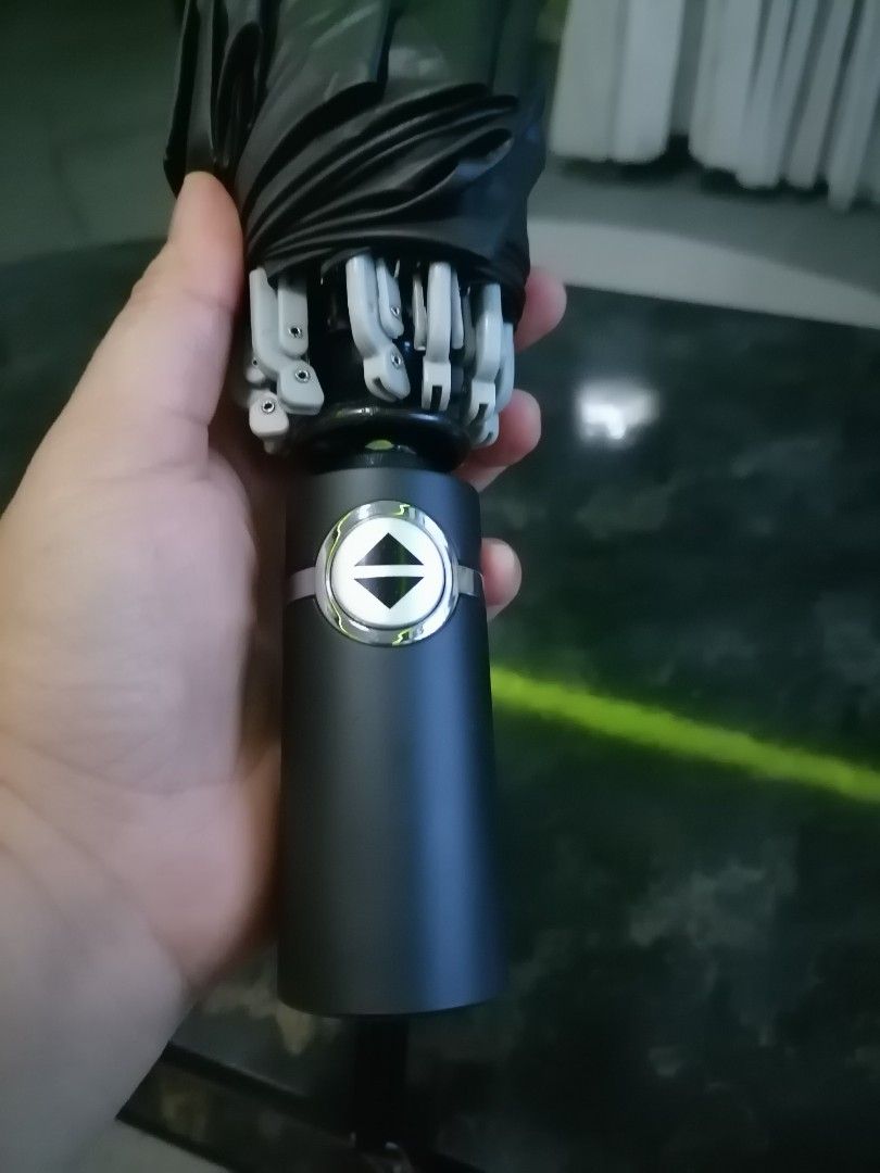Japan Big Automatic Umbrella (Category: Other Accessories) located in Butuan. Submitted by az-branded.items (Listing ID 1465938177, Image 2). Description: Legit na matibay Napaka mahal napo ganito sa mall Big size pa From Japan.