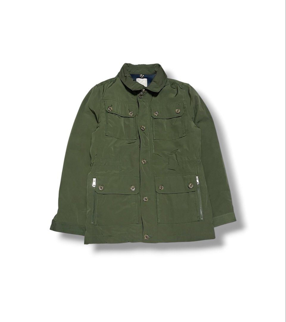 j.lindeberg Foreman Field Jacket (Category: Coats, Jackets and Outerwear) located in Bulacan. Submitted by sanjisthrift (Listing ID 1465783455, Image 1). Description: Size Medium Width 20 Length 29.5 Very Good Condition 9/10 Scratch lang sa loob (not visible sa labas).