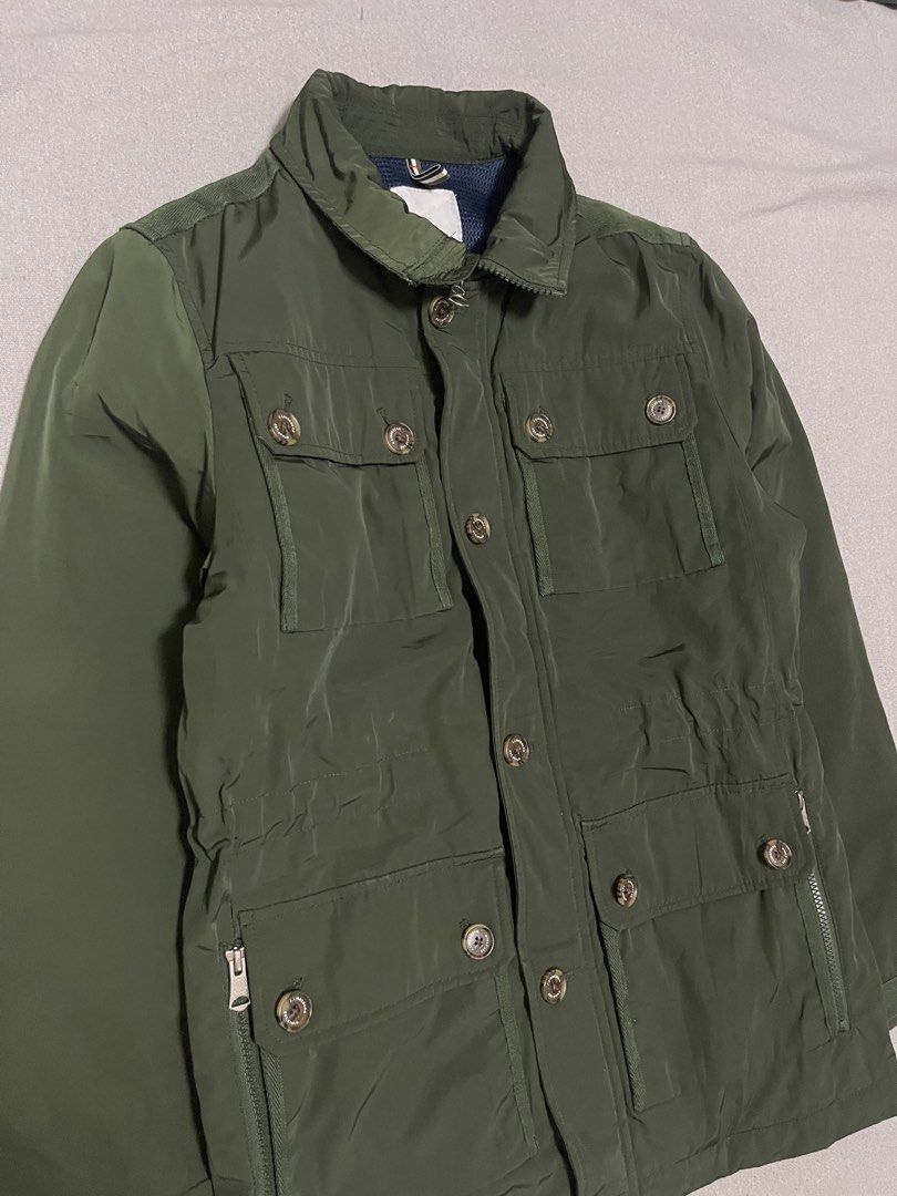 j.lindeberg Foreman Field Jacket (Category: Coats, Jackets and Outerwear) located in Bulacan. Submitted by sanjisthrift (Listing ID 1465783455, Image 2). Description: Size Medium Width 20 Length 29.5 Very Good Condition 9/10 Scratch lang sa loob (not visible sa labas).