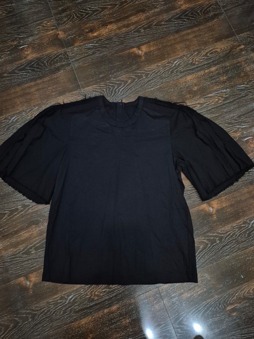 JNBY Black Puff sleeve blouse (Category: Blouses) located in Santa Cruz. Submitted by deenem (Listing ID 1465769301, Image 2). Description: Large on Tag Bust:19(38) inch Lenght:23 inch.
