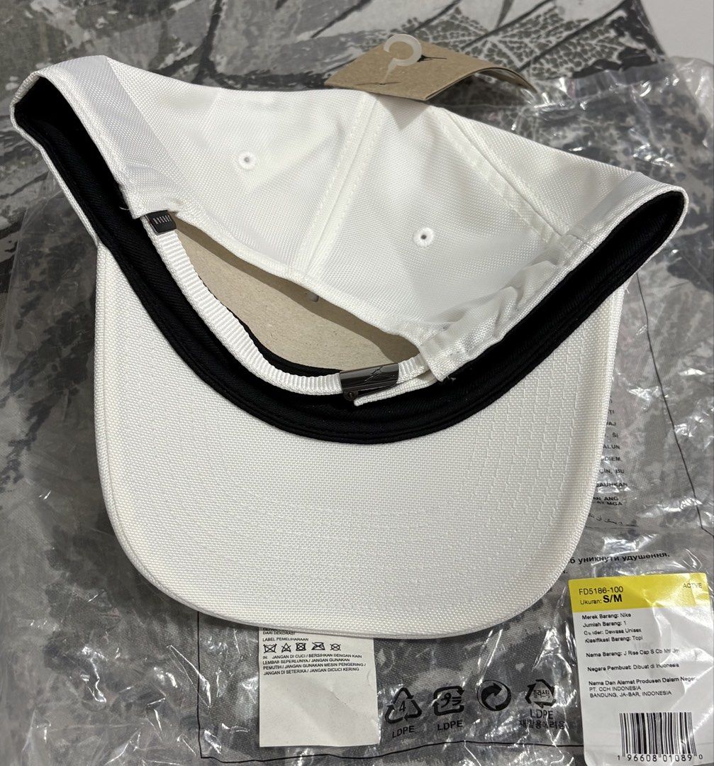 Jordan Rise Structured Metal Jumpman Hat S/M (Category: Caps & Hats) located in Manila. Submitted by shoepatos4u (Listing ID 1465890998, Image 2). Description: Durable woven nylon and a curved bill give this hat a traditional look. A metal Jumpman adds signature Jordan style you can wear day after day. Benefits Rise caps all have a roomy, modern fit with a high depth. The buckle closure helps give you an adjustable fit. Embroidered eyelets help a
