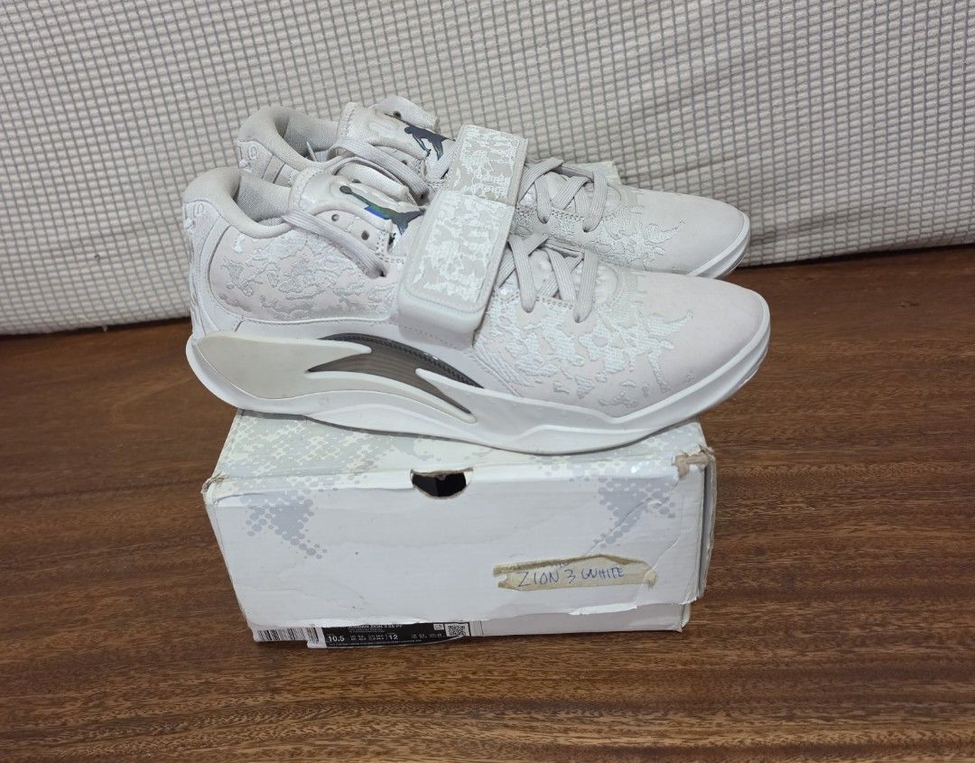 Jordan Zion 3 SE M.U.D. "Light Bone" (Category: Sneakers) located in Marikina City. Submitted by seb.seb (Listing ID 1465888112, Image 1). Description: Jordan Zion 3 SE M.U.D. "Light Bone" Size 10.5 PADS, Fitted only Damaged box ✅️2500.00 (SRP: 7895.00) Locations: Marikina/Makati/BGC All pairs are 💯 original/authentic Money back if proven fake.