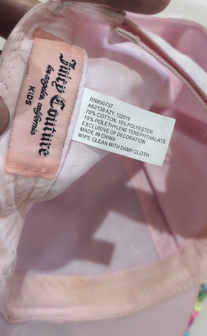 Juicy couture (Category: Hats & Beanies) located in Naga. Submitted by otaydenyoks (Listing ID 1465825748, Image 2). Description: kids on tag. fit sa adult small.