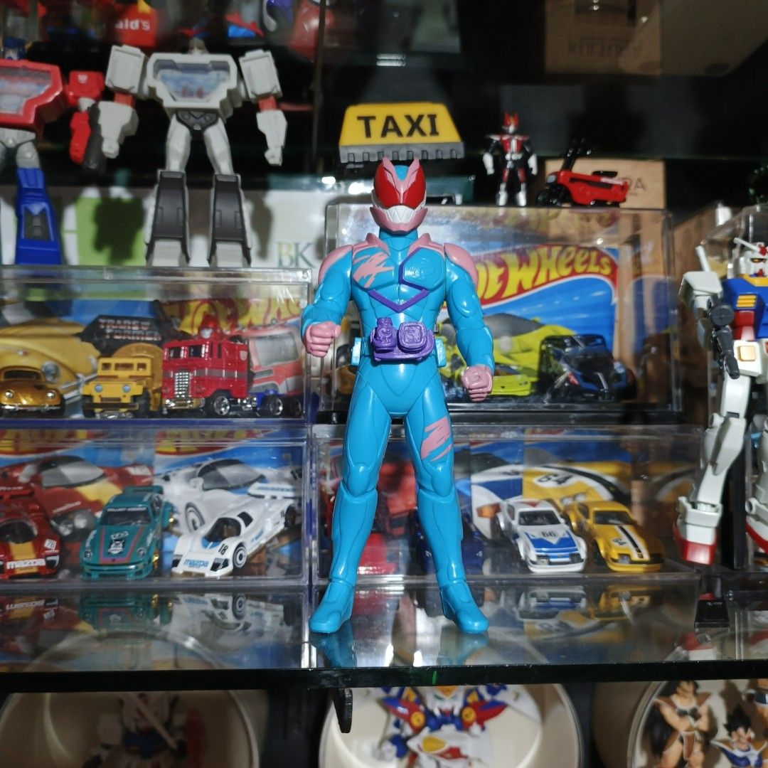 Kamen Rider Revice Rex (speaker working) (Category: Action & Battle Toys) located in Batangas. Submitted by D.CAP (Listing ID 1465778872, Image 1). Description: For Sale:⬇️ 🛒 Kamen Rider Revice Rex (speaker working) 🅿️ 250.00 + SF Yours ✅ (free battery) 📦 As-is condition Presetable (NoBox) *7inches tall *Check picture for details *Tested running 📌 Batangas city Location 📦 Ship Nationwide (J&T D2D/LBC SFcop) 📩 DM for speed Transaction 🧾 NO 