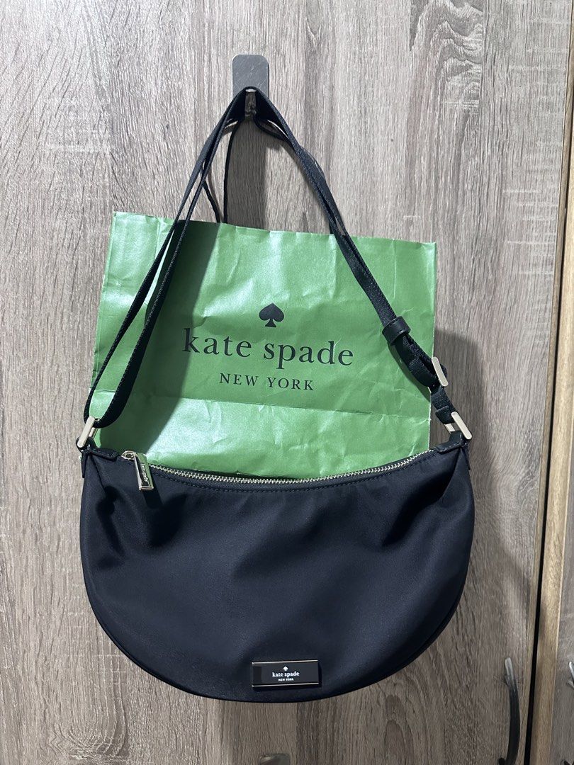 Kate Spade Mini Carter (Category: Cross-body Bags) located in Taguig. Submitted by kkfindsss (Listing ID 1465016678, Image 1). Description: Like new, used twice only.