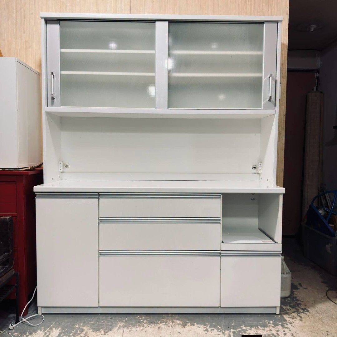 Kitchen Cabinet (Category: Shelves, Cabinets & Racks) located in Meycauayan. Submitted by marygracecasimiro (Listing ID 1465951600, Image 2). Description: Kitchen Cabinet ₱15k See pic for issue.💚.