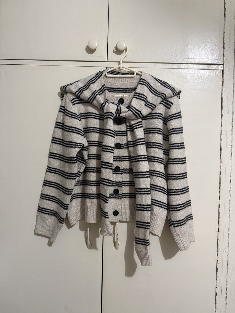 Knitted Cardian (Category: Coats, Jackets and Outerwear) located in Plaridel. Submitted by thriftingmama (Listing ID 1465843197, Image 1). Description: Knitted cardigan from Thailand. Free size up to 40 bust (stretchy fabric) . With removable collar. .