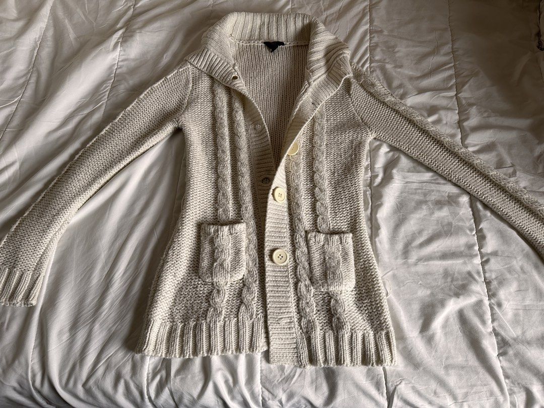 Knitted Vintage Jacket (Category: Coats, Jackets and Outerwear) located in Los Banos. Submitted by prel0v3d. (Listing ID 1465909582, Image 2). Description: .