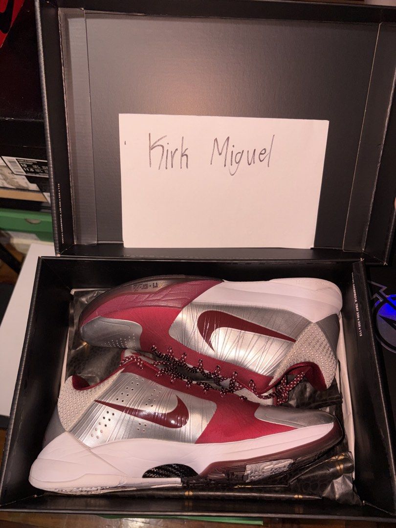 Kobe 5 “lower merion” (Category: Shoe inserts & accessories) located in Manila. Submitted by saintkirrkkk (Listing ID 1465869350, Image 2). Description: Size 9.5 Used twice, excellent condition.