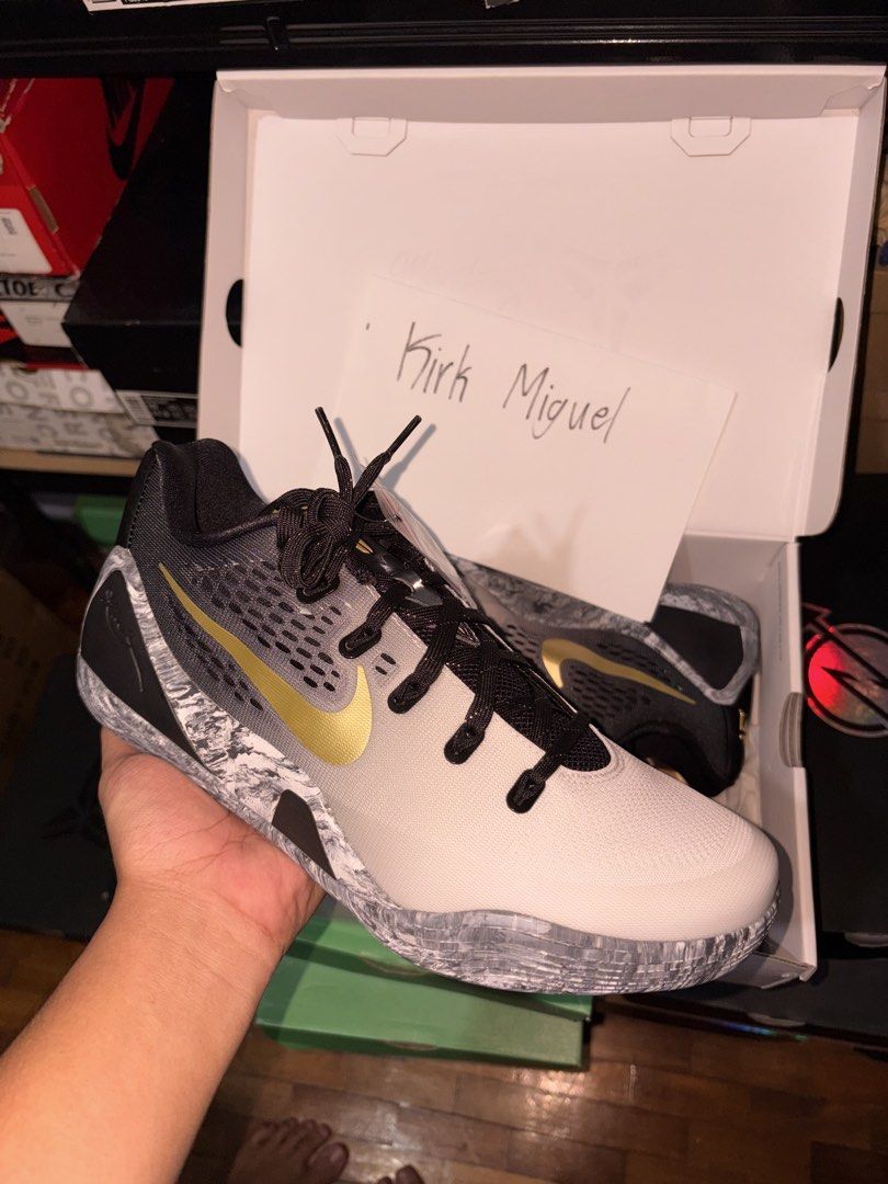 Kobe 9 “mambacita” (Category: Casual Shoes) located in Manila. Submitted by saintkirrkkk (Listing ID 1465870351, Image 1). Description: BNEW with extra laces size 10.5 .