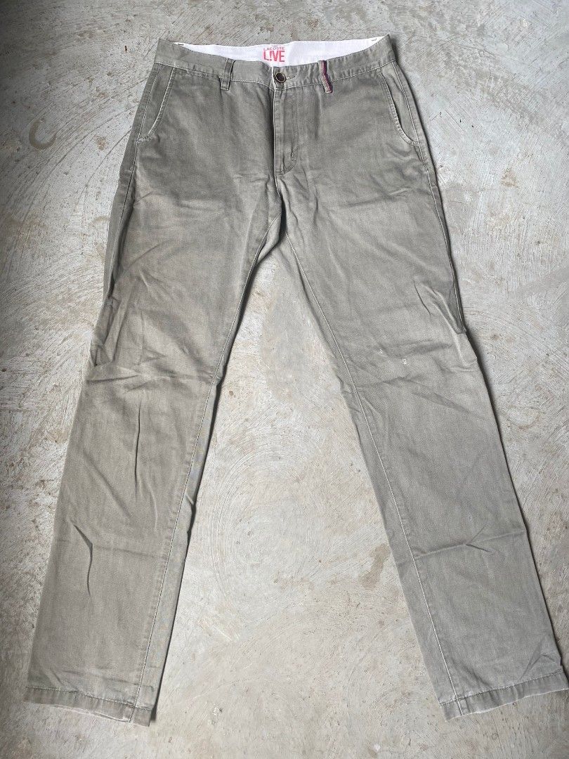 Lacoste Chinos (Category: Chinos) located in Real. Submitted by koymiksbuynsell (Listing ID 1465797587, Image 1). Description: .
