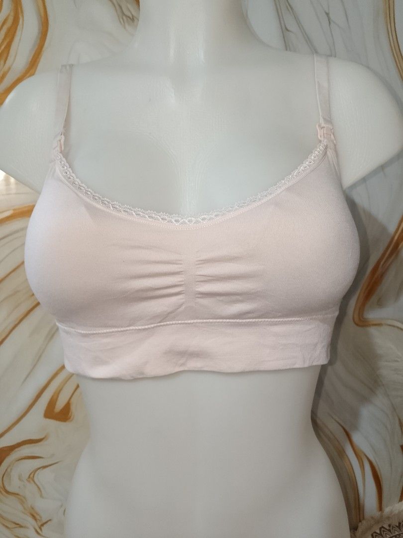 Large maternity bra nursing bra padded (Category: Undergarments & Loungewear) located in Manila. Submitted by truecrystal-1407 (Listing ID 1465859009, Image 2). Description: .