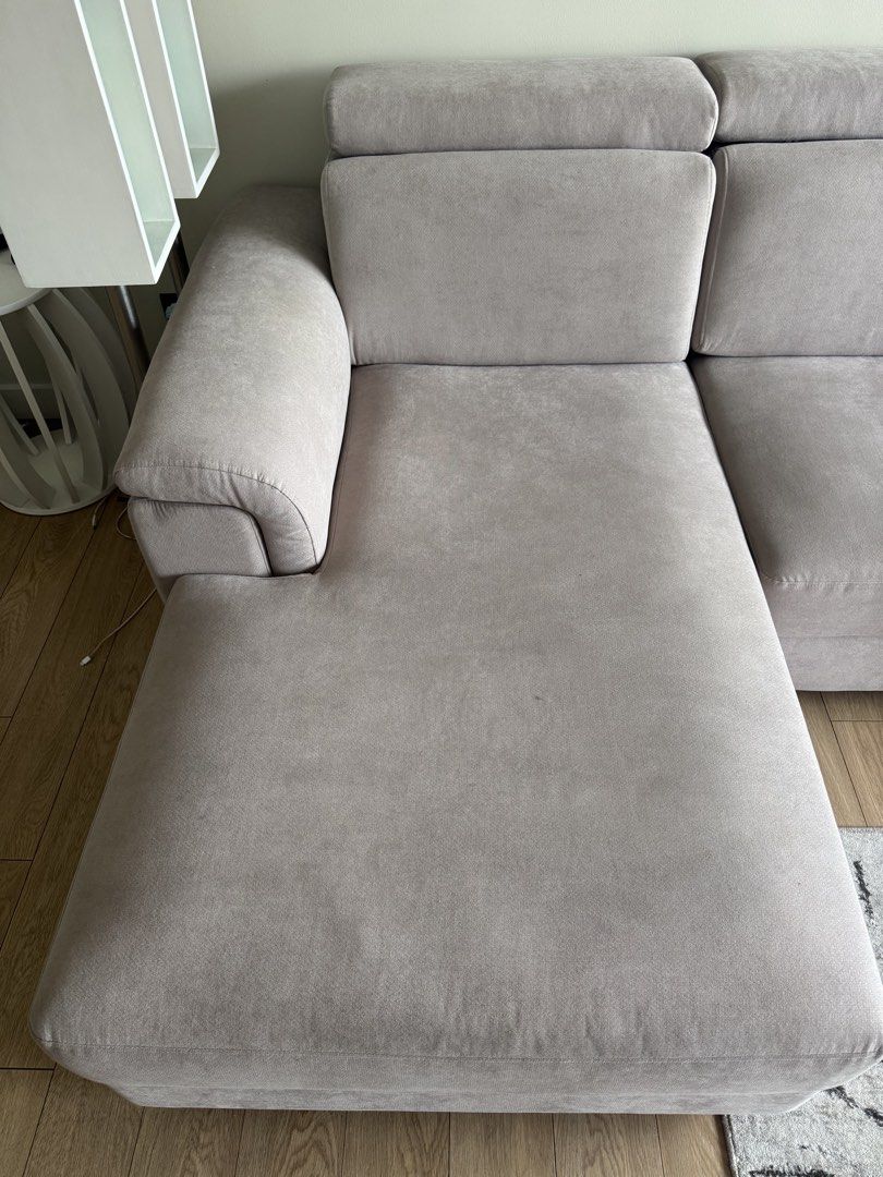 Large U-shaped velvet sectional sofa with headrests (Category: Sofas) located in Caloocan City. Submitted by alyonak (Listing ID 1465855757, Image 3). Description: Large Modular U-Shaped Sofa – ₱30,000 Spacious, comfortable sofa in very good condition. • Overall size: 330 × 160 cm • Three separate sections, easily moved and rearranged — they are not attached to each other • All headrests are adjustable • Modern design with soft, light-grey uphols