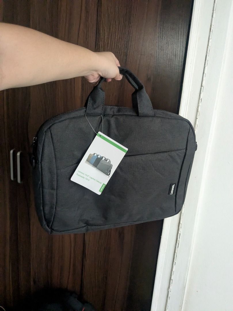 Lenovo Top Loader T210 Laptop Bag (Category: Laptop Bags & Sleeves) located in Quezon City. Submitted by nnncorner (Listing ID 1465774170, Image 3). Description: Original Lenovo Top Loader T210 Laptop Bag Brand new with tag Never been used Fits laptop til 15.6 inches No any issues 1256 original price po nyan Selling for 700.