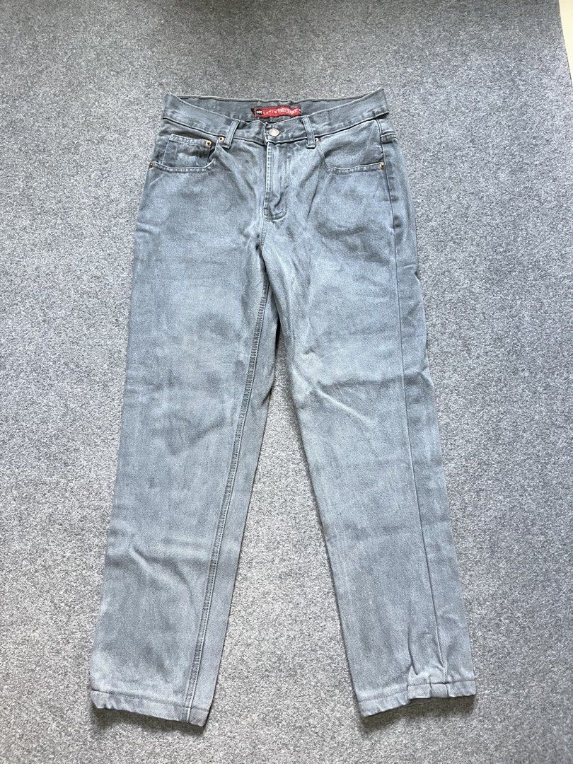 Levi’s 501 extended patch denim pants (Category: Jeans) located in Lapu Lapu. Submitted by jhonrener41426 (Listing ID 1464799569, Image 2). Description: Size 30 Thigh-11 Length-38 Leg opening-7 Excellent condition Color rate 9.7/10 Issue none .
