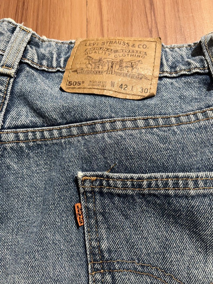 Vintage Levis 505 Orange Tab (Category: Jeans) located in Manila. Submitted by 94th. (Listing ID 1465775173, Image 3). Description: Levis 505 Orange Tab •Width: 39 •Length: 43 •Hem: 8 ₱880 + Shipping fee MOP: Gcash Courier: J&T, LBC and Lalamove or Meet up 📍Loc: Valenzuela City.