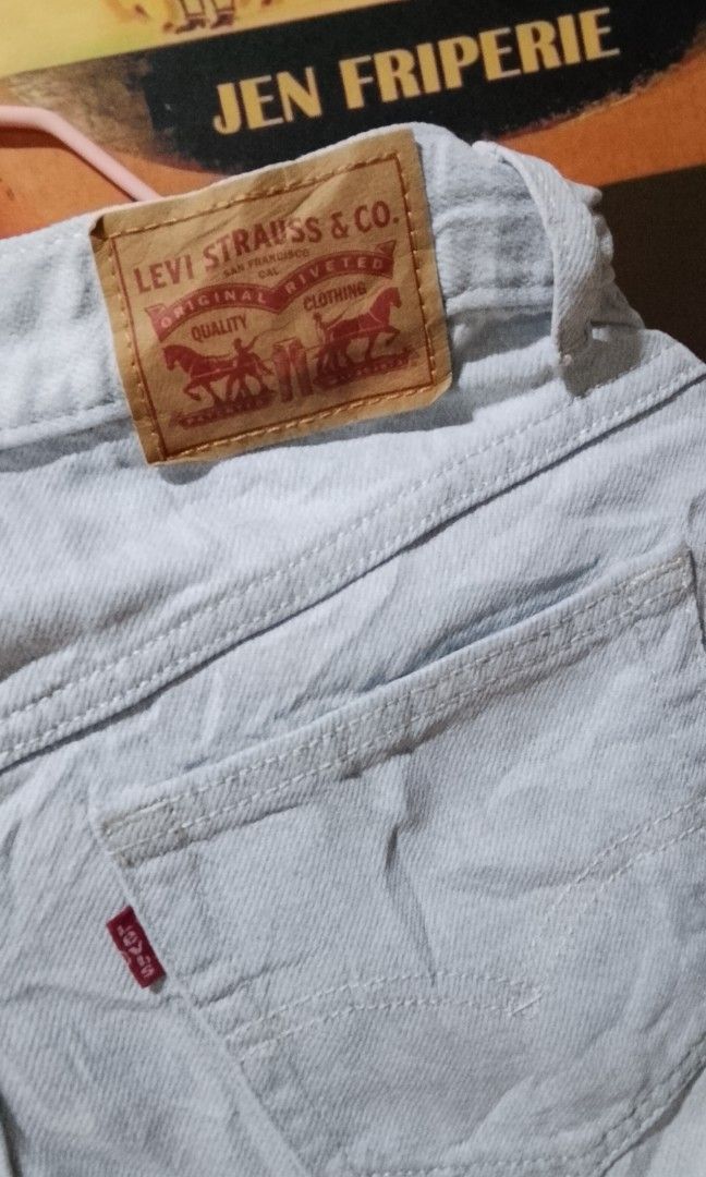 Levi's A-Line Mom Short (Category: Shorts) located in Calbayog City. Submitted by jen1027 (Listing ID 1465922258, Image 3). Description: Ptpa 🙏 Levi's A-Line Mom Short Size 26 on Tag Actual Waistline size 28 Actual Length 12.5 Excellent to new condition No Issue Color rate 10/10 Made In Sri Lanka Price:550 Ship ⛔ Payment first ⛔Mop-Gcash ⛔Location-Calbayog City Samar ⛔Courier-J&T pm‼️l.