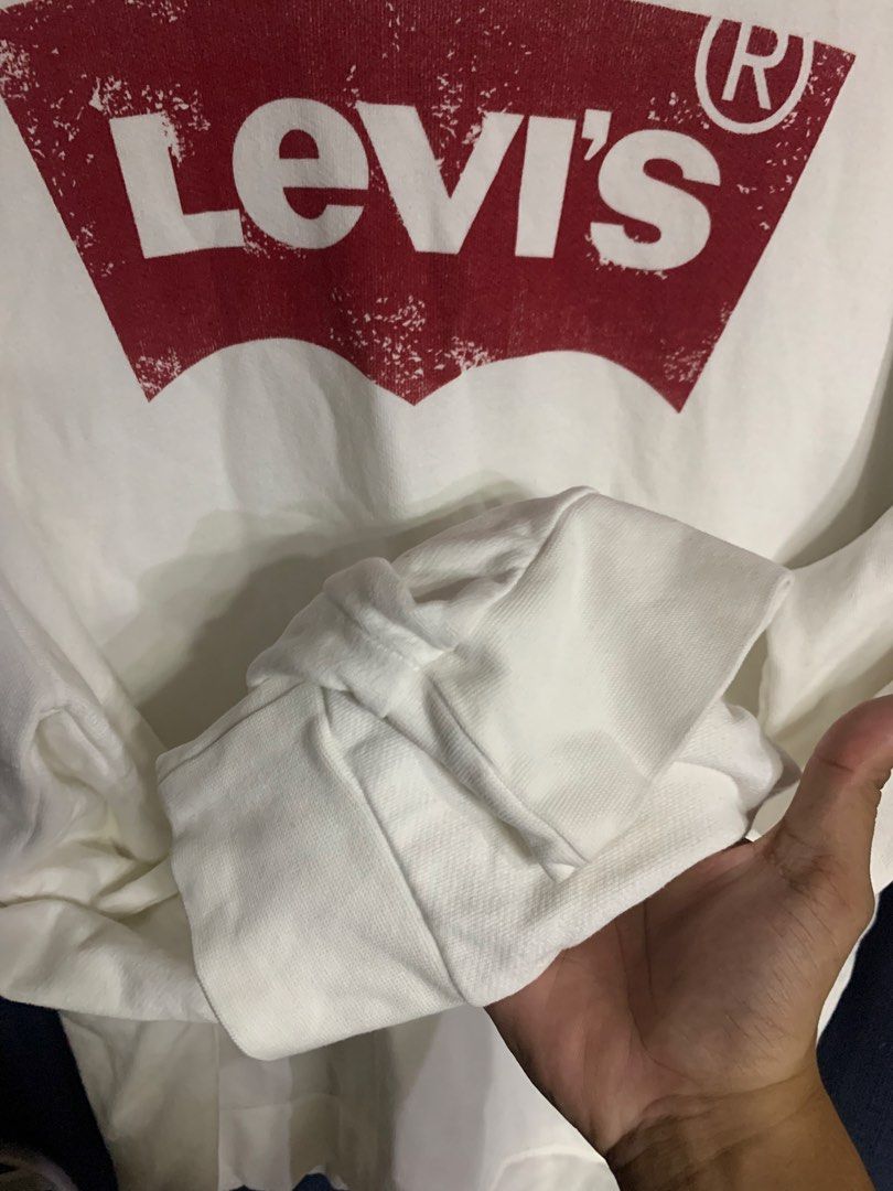 LEVIS “OG LOGO” SWEATSHIRT (Category: Hoodies) located in Cavite. Submitted by aronthrift_ (Listing ID 1465932997, Image 3). Description: LEVIS “OG LOGO”SWEATSHIRT SIZE: LARGE ON TAG LENGTH: 31.5 INCH WIDTH: 25 INCH SLEEVE: 28.5 INCH COMPLETE TAGS GOOD AS NEW CONDITION NO ISSUE COLOR RATE: 10/10 LOCATION: IMUS CAVITE PM FOR MORE INFO📩.