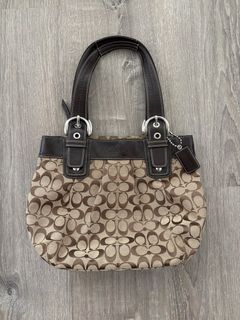 (Category: ) located in . Submitted by shopwithaaz (Listing ID 1465912892, Image 1). Description: .