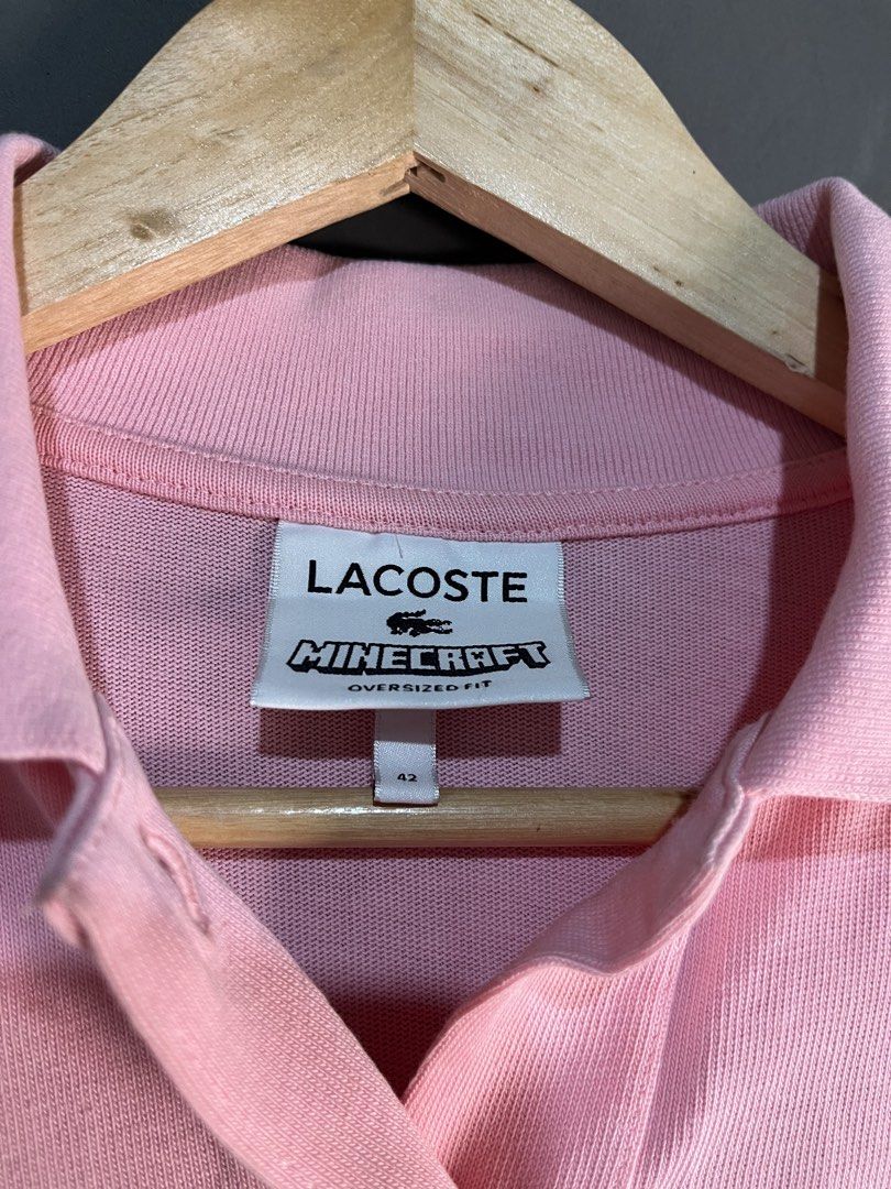 Locoste live x minecraft (Category: Announcements) located in Palo. Submitted by marllennon (Listing ID 1465875627, Image 2). Description: Lacoste live x minecraft women's Long sleeve polo Authentic Excellent condition no issue crispy pa color rate :10/10 W - 26 L - 24 Open meet up Location: Palo leyte JNT EXPRESS🚚.