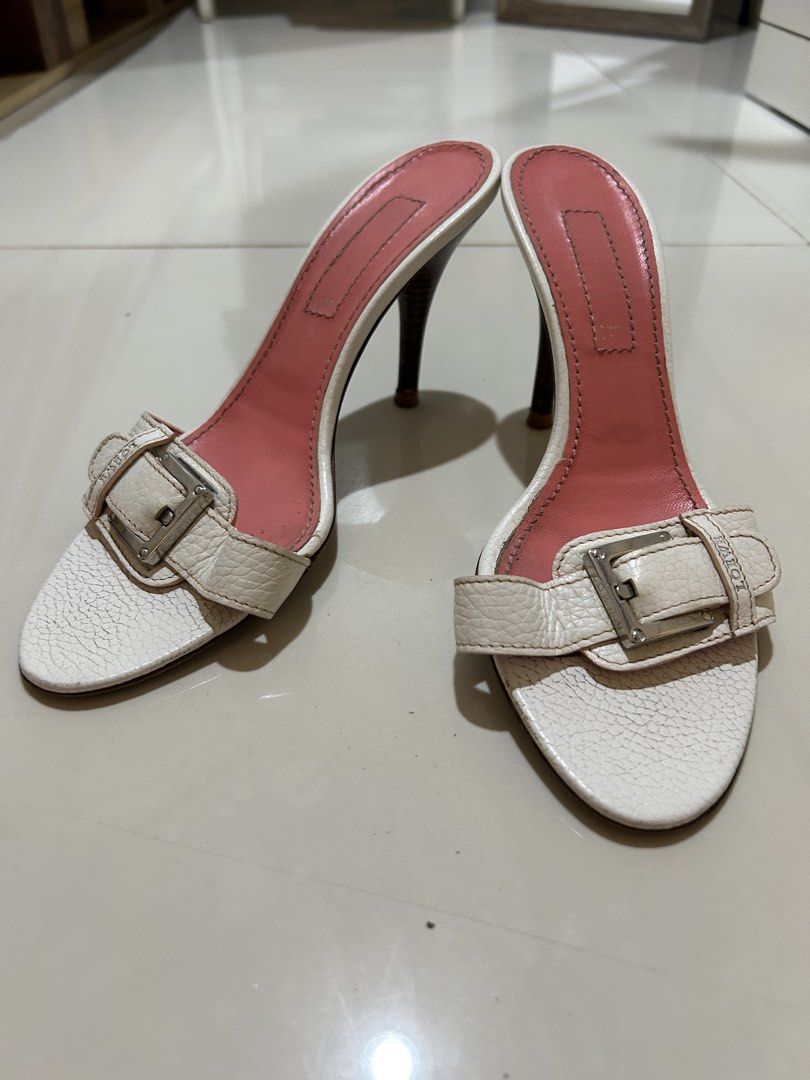 Loewe Mules EU 40 (Category: Sneakers & Footwear) located in Makati City. Submitted by miss.manolos.closet (Listing ID 1465940130, Image 2). Description: .
