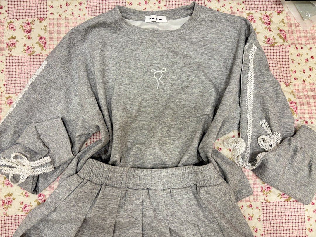 Long sleeve and skirt terno (Category: Sets or Coordinates) located in Manila. Submitted by andycluttr (Listing ID 1465916739, Image 3). Description: could fit size s-m.