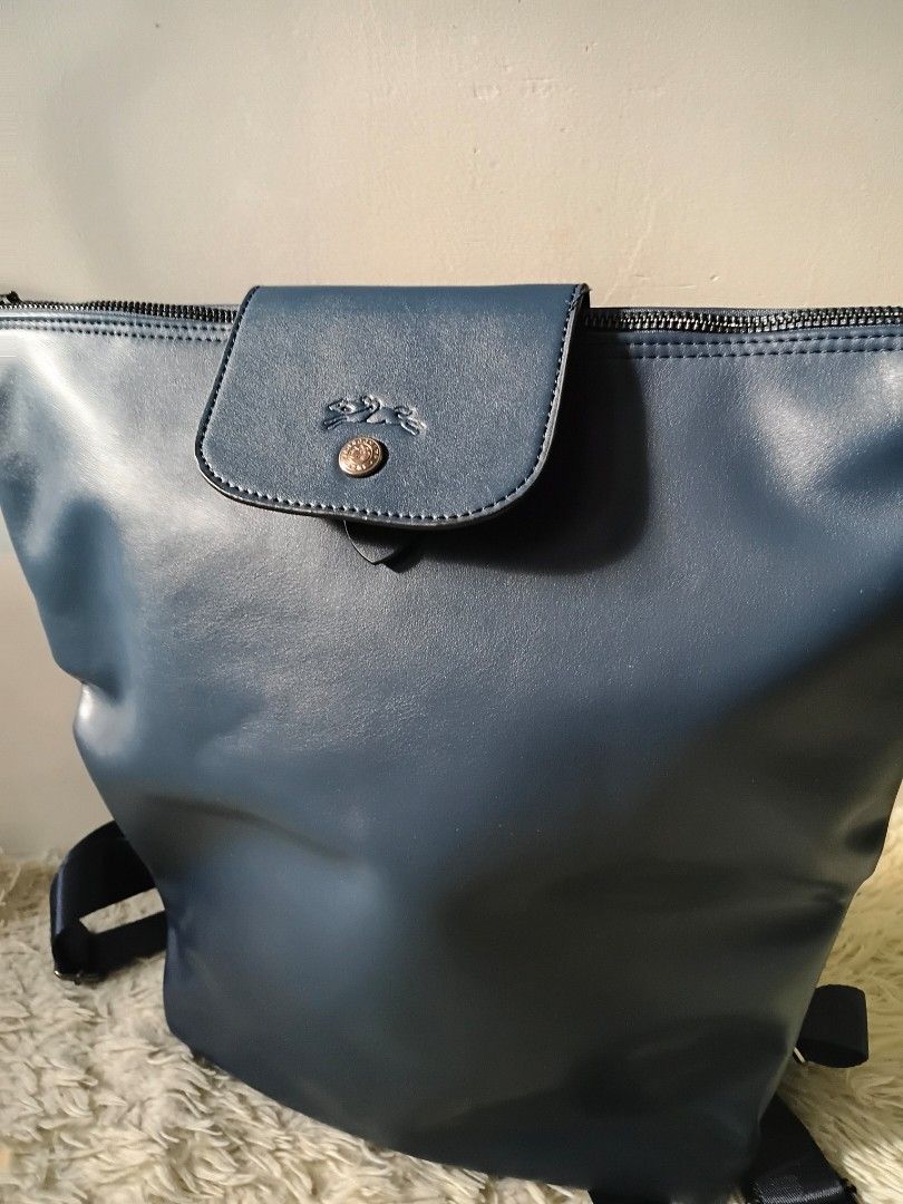 Longchamp Backpack (Category: Backpacks) located in Paranaque City. Submitted by raenjavi (Listing ID 1465769456, Image 3). Description: Php899.