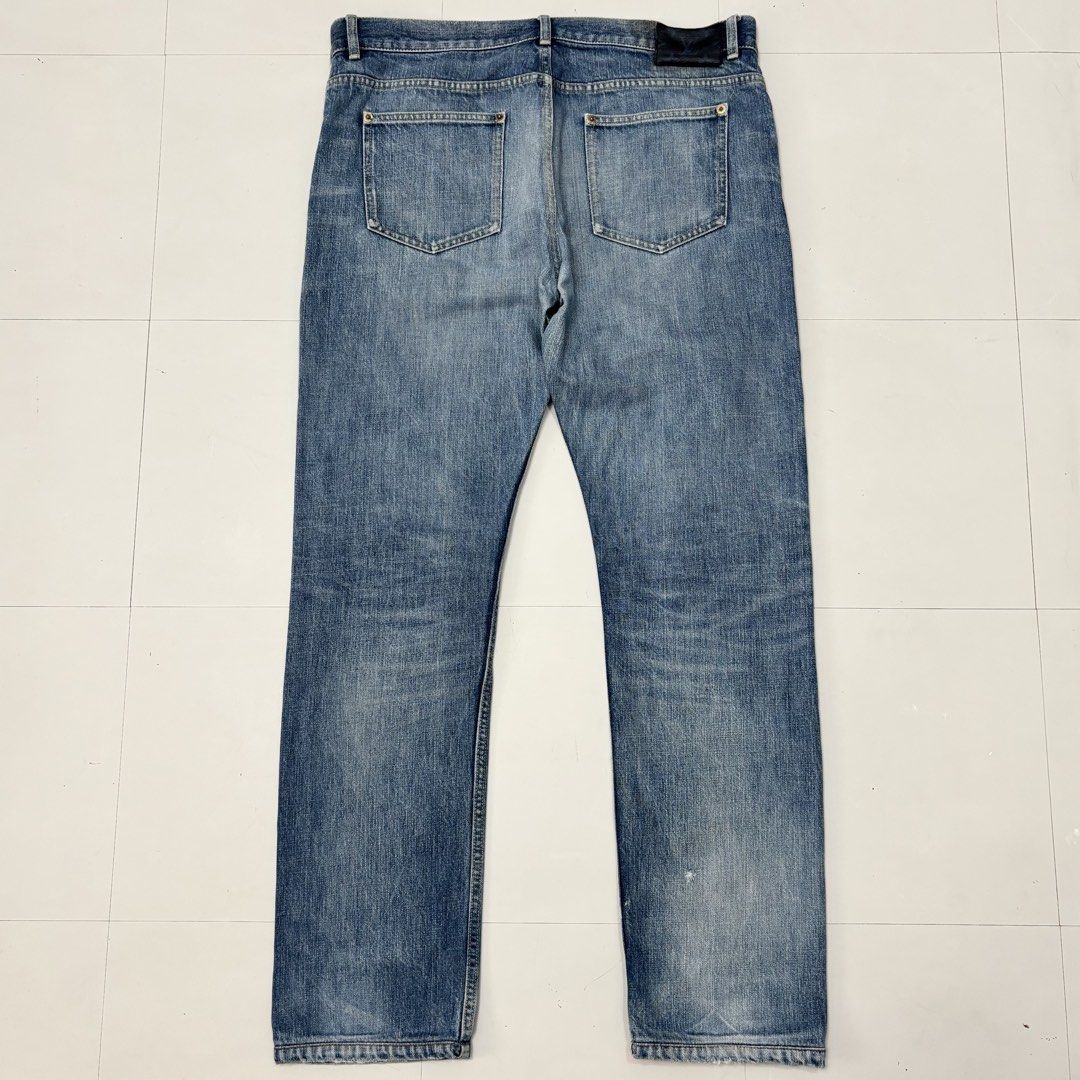 Louis Vuitton Distressed Jeans (Category: Jeans) located in Makati City. Submitted by bzspr (Listing ID 1465872957, Image 2). Description: Louis Vuitton Distressed Jeans Waist 36-37 inches Length 41.5 inches Leg Opening 7.5 inches Authentic Flaw: No zipper puller; zipper still working Bleed on brand tab at the back.