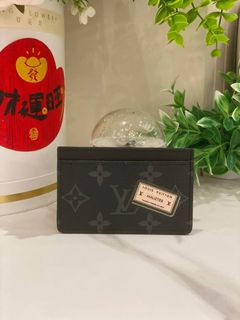 (Category: ) located in . Submitted by luxshare_preloved_ (Listing ID 1465857389, Image 1). Description: .