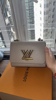 （分類：）位於 。 由 y.h.y_moa 提交（商品編號 1465849444，圖片 1）。簡介： 。