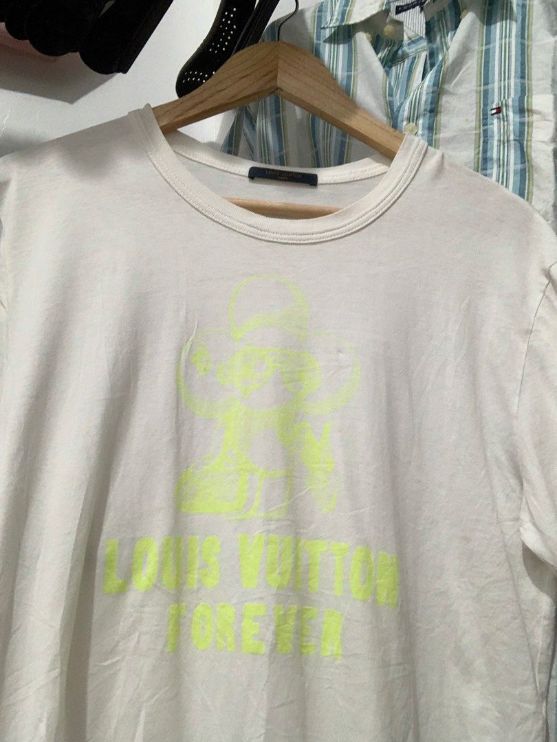 Louis vuitton Vivienne pop up (Category: Formal Shirts) located in Quezon City. Submitted by hustle_mind (Listing ID 1465900514, Image 3). Description: Authentic no issue M-L no steal.