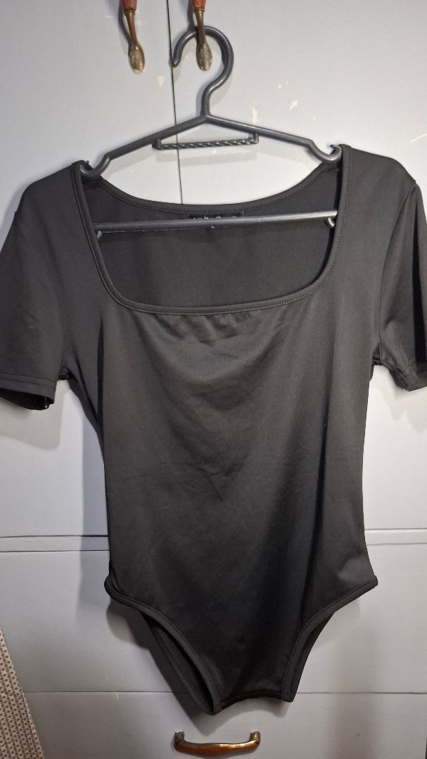 Lovito Black Square Neck Bodysuit (Category: Sleeveless) located in Rodriguez. Submitted by cvlon (Listing ID 1465927094, Image 1). Description: - Can send more pics if interested - Pag madami kukunin auto discount (Pwede sa ibang damit basta nakapost sa account ko) - DM FOR INQUIRIES and EXACT MEASUREMENT FOR SIZES - Loc: Rodriguez, Rizal - MOP: Cash on Pickup/Gcash/MariBank/GoTyme - Shipping: J&T/Lalamove.